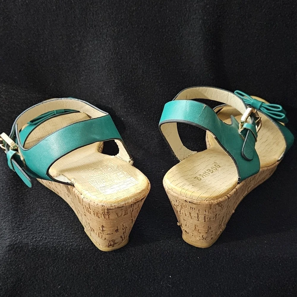 BAMBOO Teal Green Wedge Sandals with Cork Sole - Size 5.5